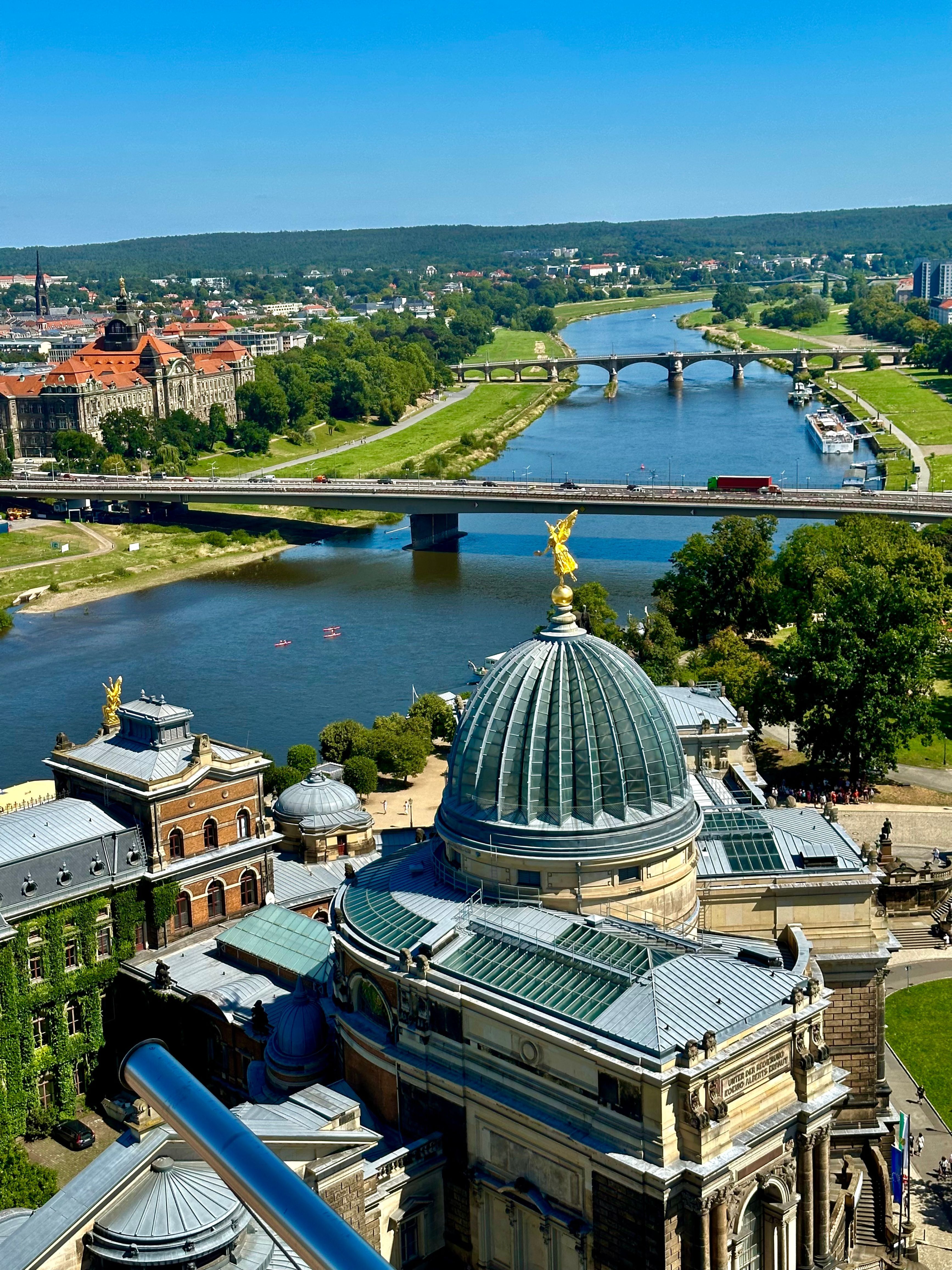 Widok na Łabę z punktu widokowego - Kościołu Marii Panny