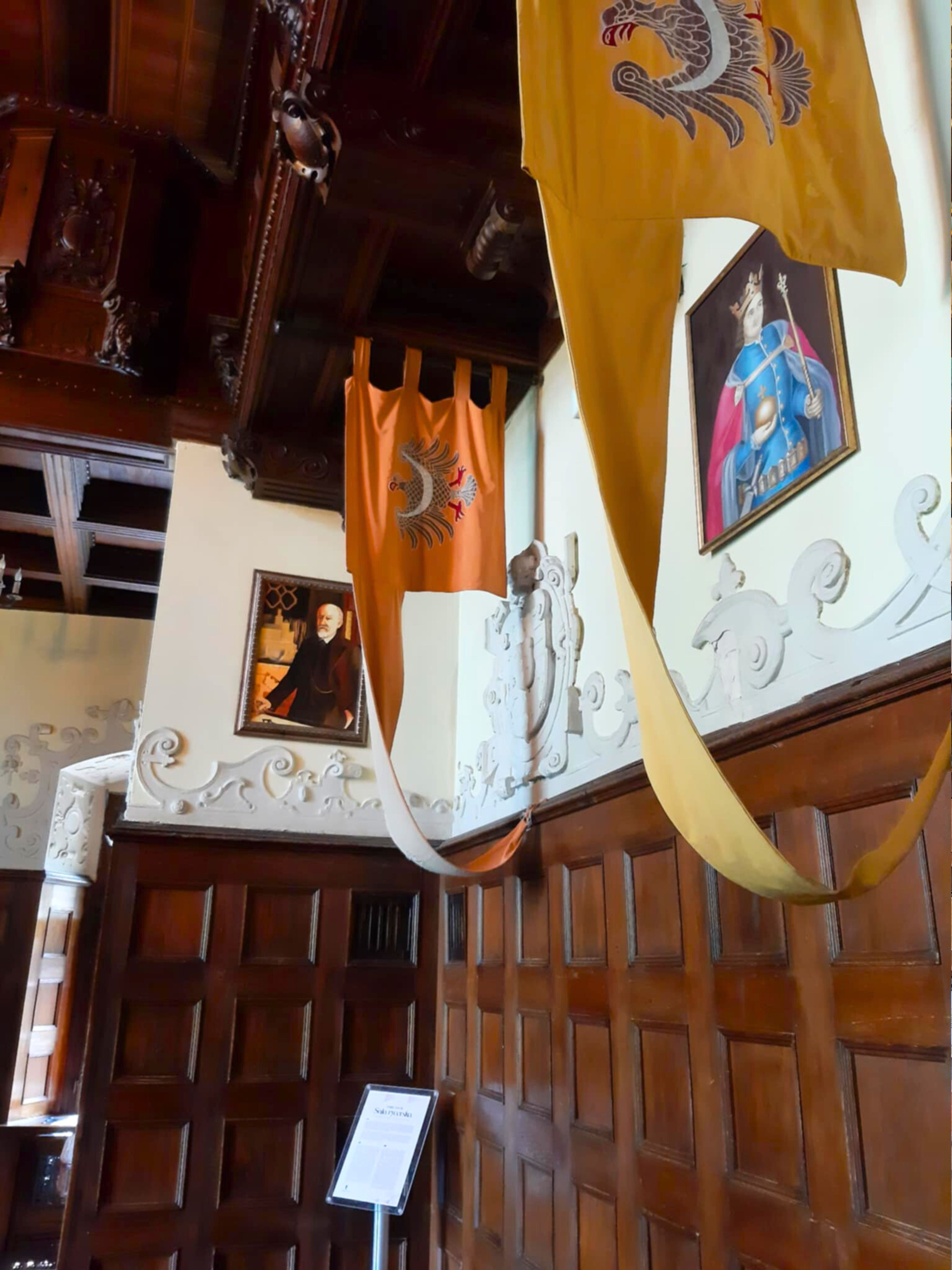 Zamek Czocha - zwiedzanie - portrety w Sali Rycerskiej