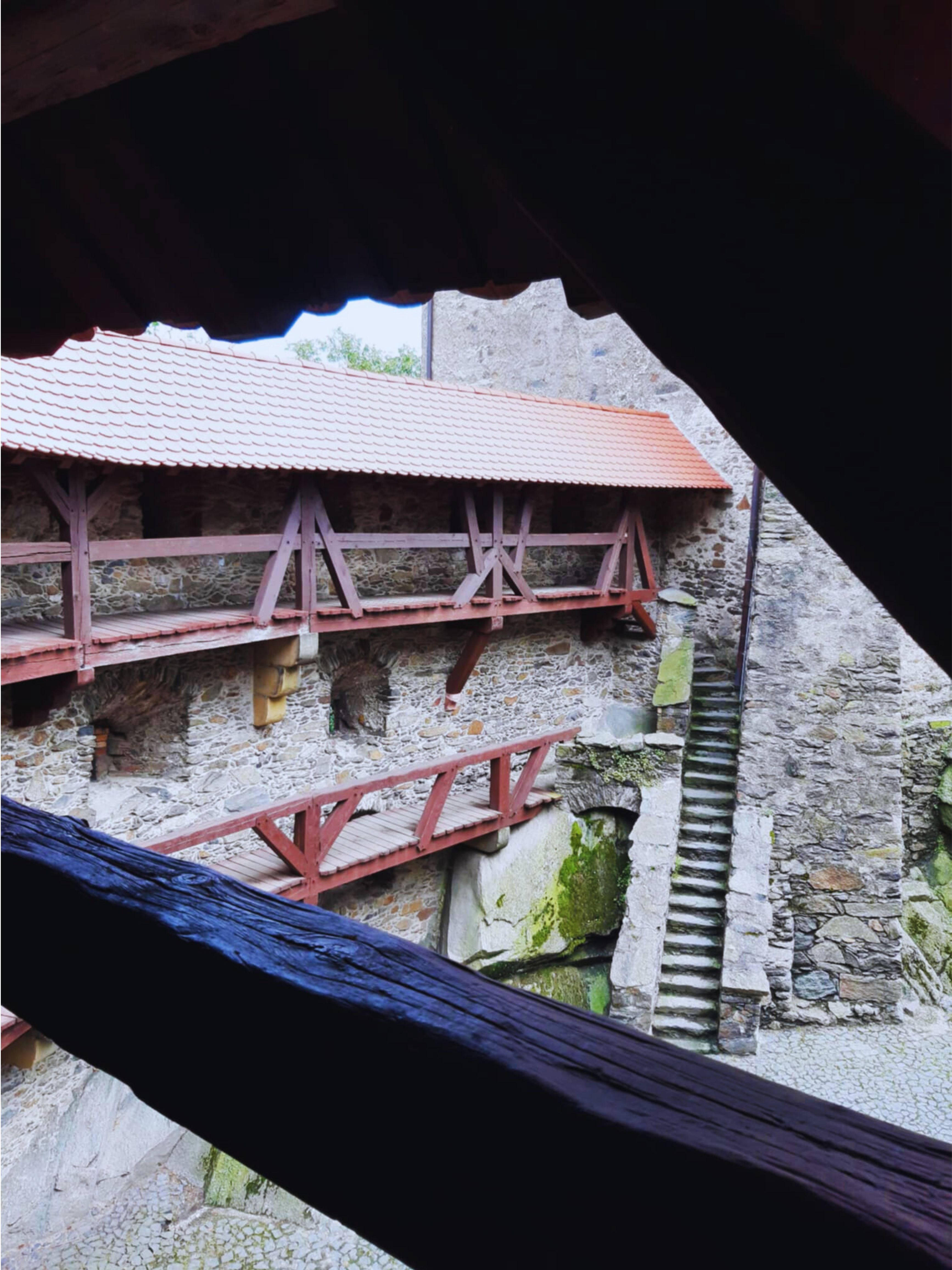 Spacer kładkami na Zamku Czocha