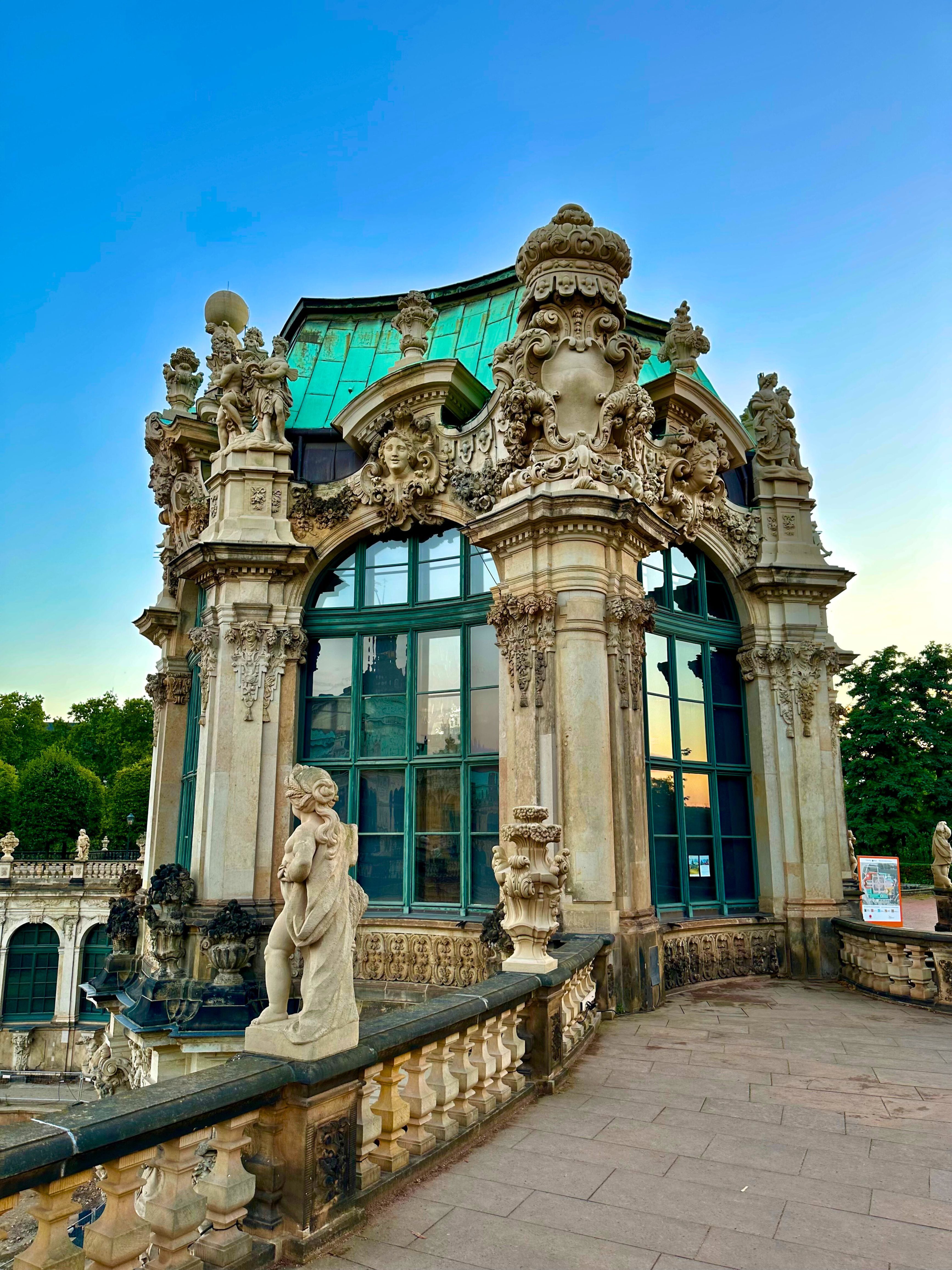 Zwiedzanie Pałacu Zwinger w Dreźnie